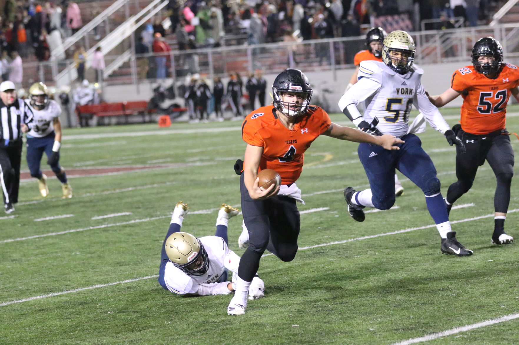 York vs. Hastings football 40.JPG